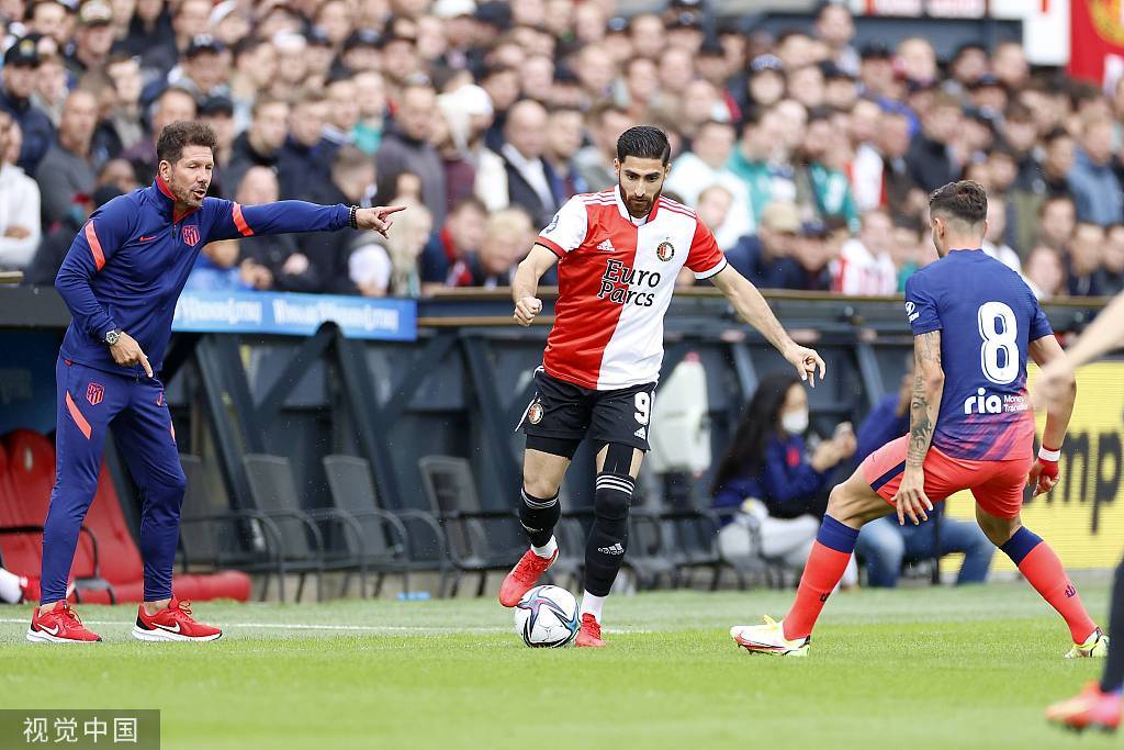 在首回合的 在首回合的