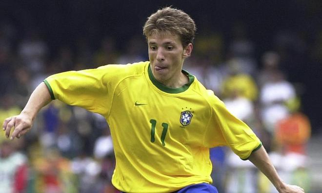 足球不仅是 足球不仅是