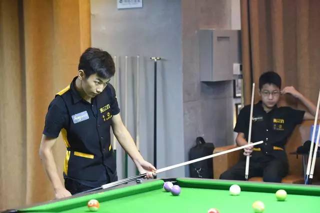 通过丰富多 通过丰富多